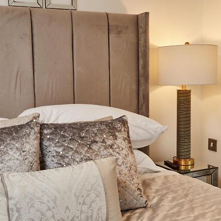 Deluxe River Canal View & Free Secure Parking! Leeds  Extérieur photo