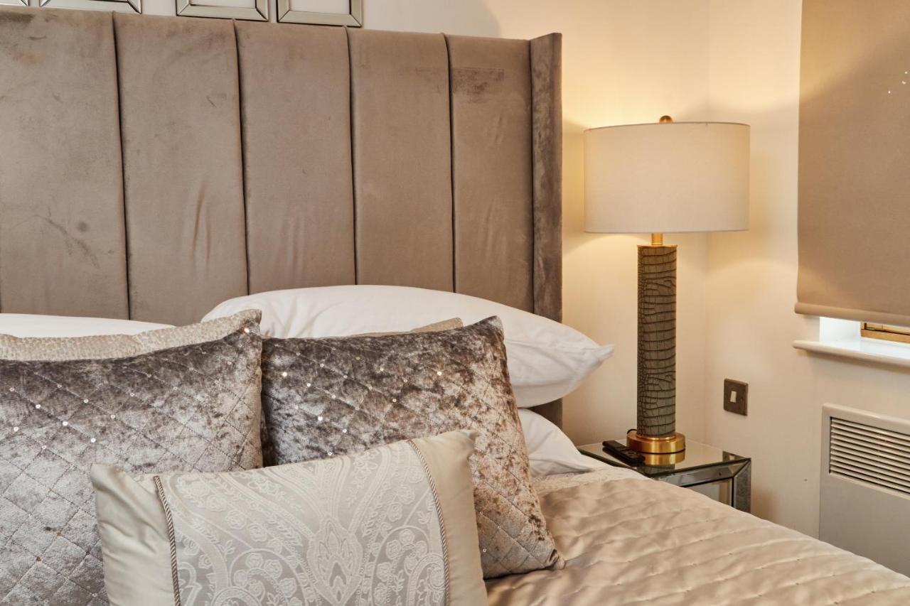 Deluxe River Canal View & Free Secure Parking! Leeds  Extérieur photo