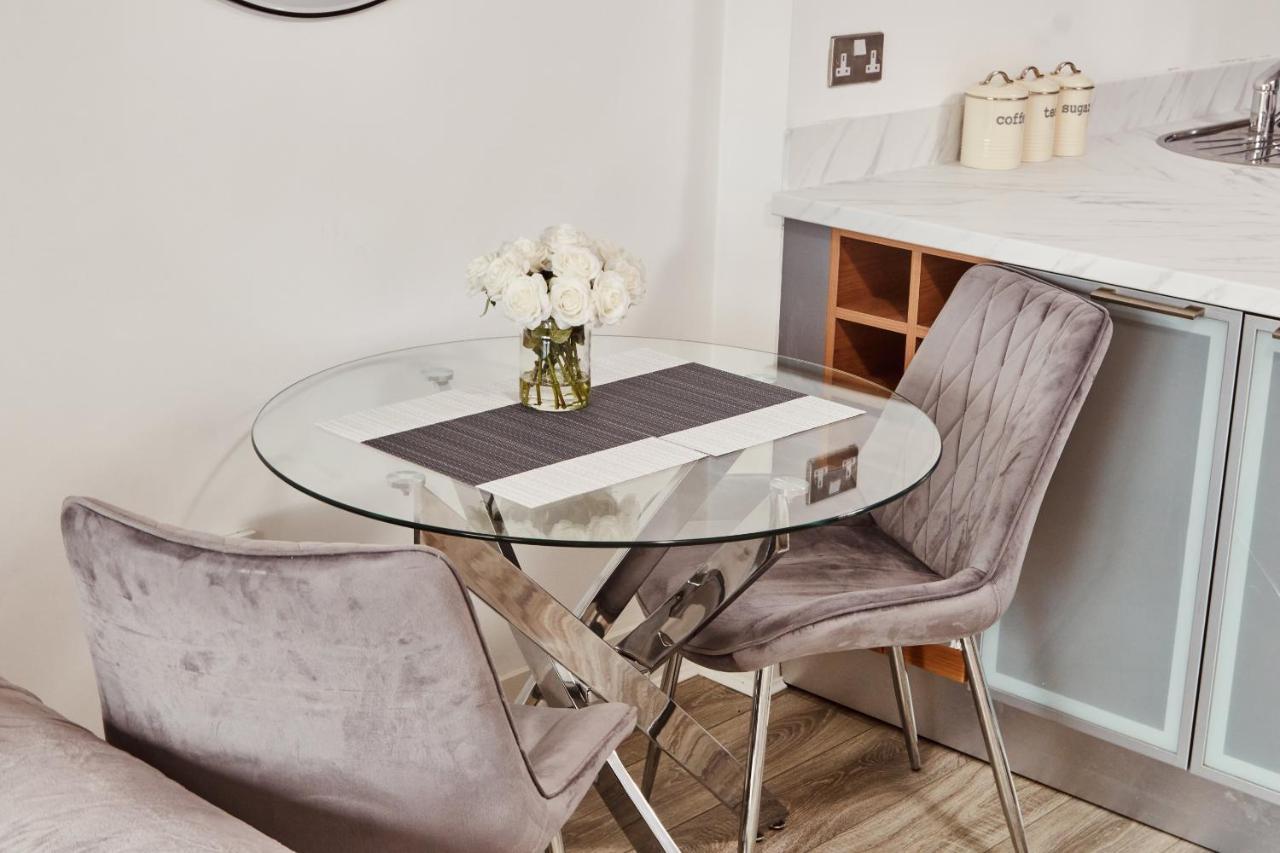 Deluxe River Canal View & Free Secure Parking! Leeds  Extérieur photo