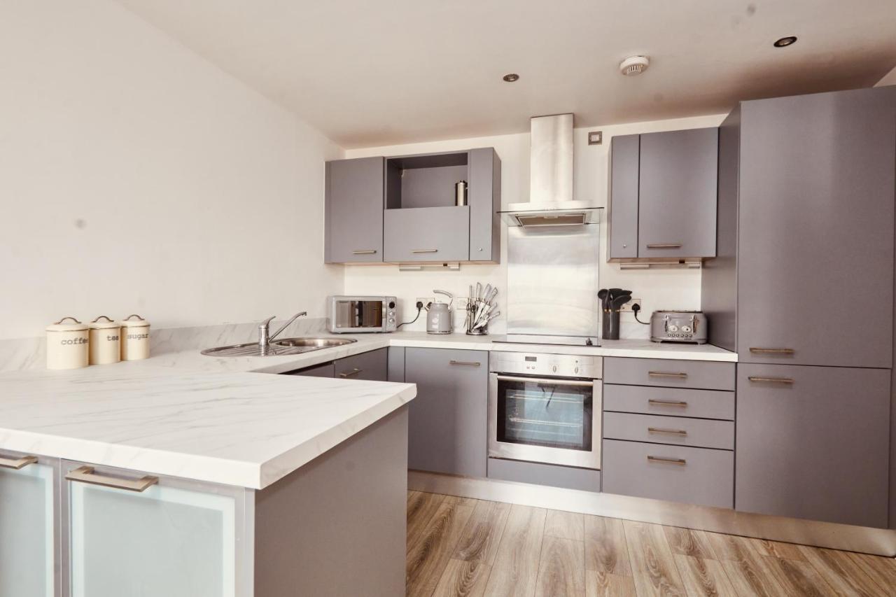 Deluxe River Canal View & Free Secure Parking! Leeds  Extérieur photo