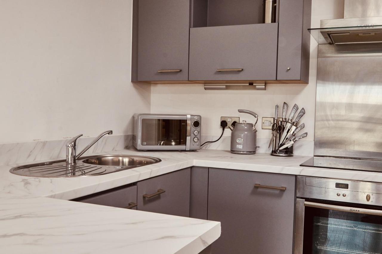 Deluxe River Canal View & Free Secure Parking! Leeds  Extérieur photo