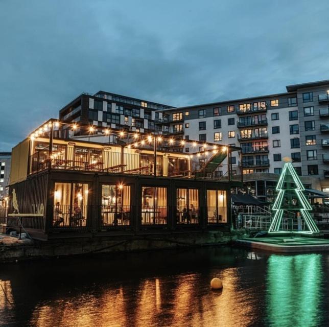 Deluxe River Canal View & Free Secure Parking! Leeds  Extérieur photo