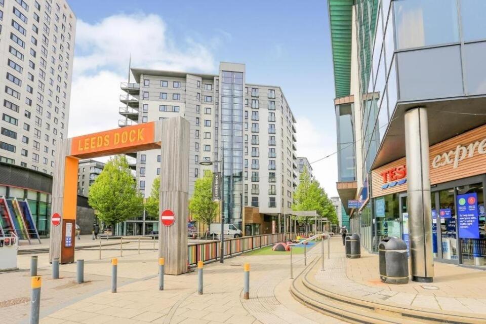 Deluxe River Canal View & Free Secure Parking! Leeds  Extérieur photo